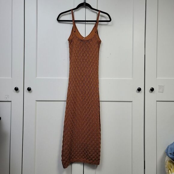 And Now This crochet dress - Picture 8 of 8